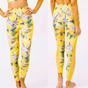 ZYIA Yellow Floral Reflective Light n Tight High Rise 7/8 Leggings